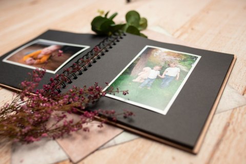 Album drewniany babcia grawer,22x22cm kwadrat BB3 Album drewniany babcia grawer,22x22cm kwadrat BB3
